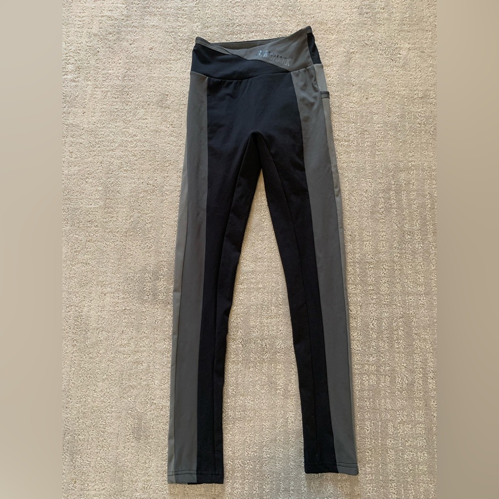 Gymshark colorblock leggings, size XS